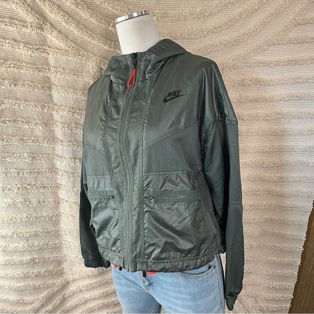 Nike Windrunner Cargo Jacket - image 7
